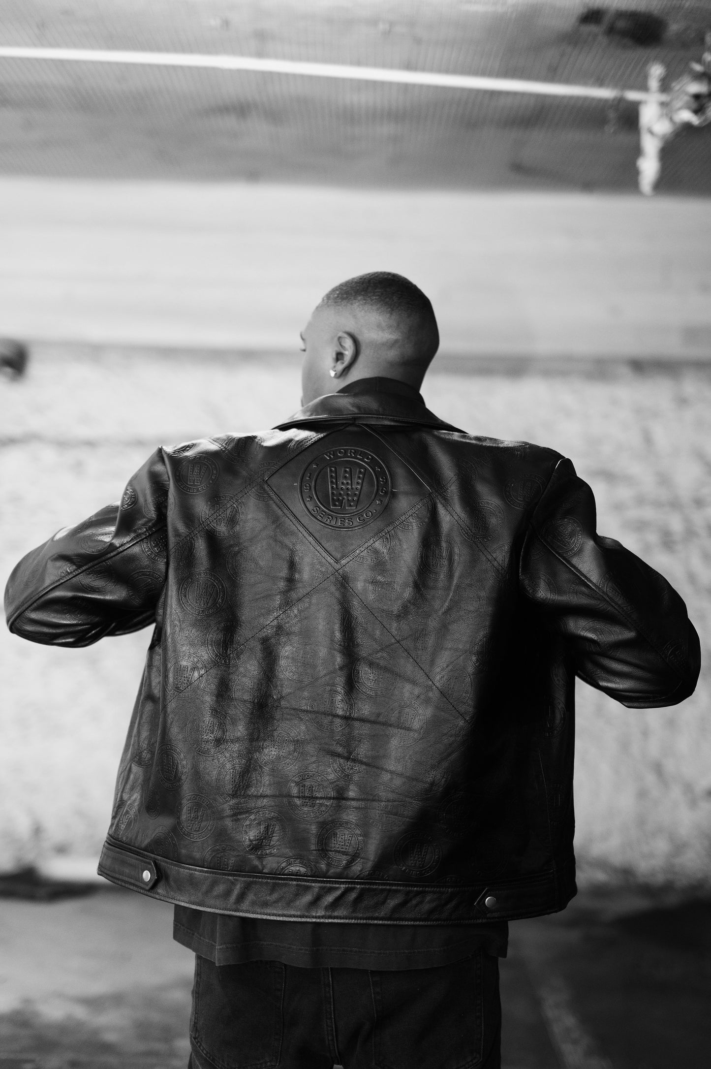 CLASSIC LOGO LEATHER JACKET (BLACK)